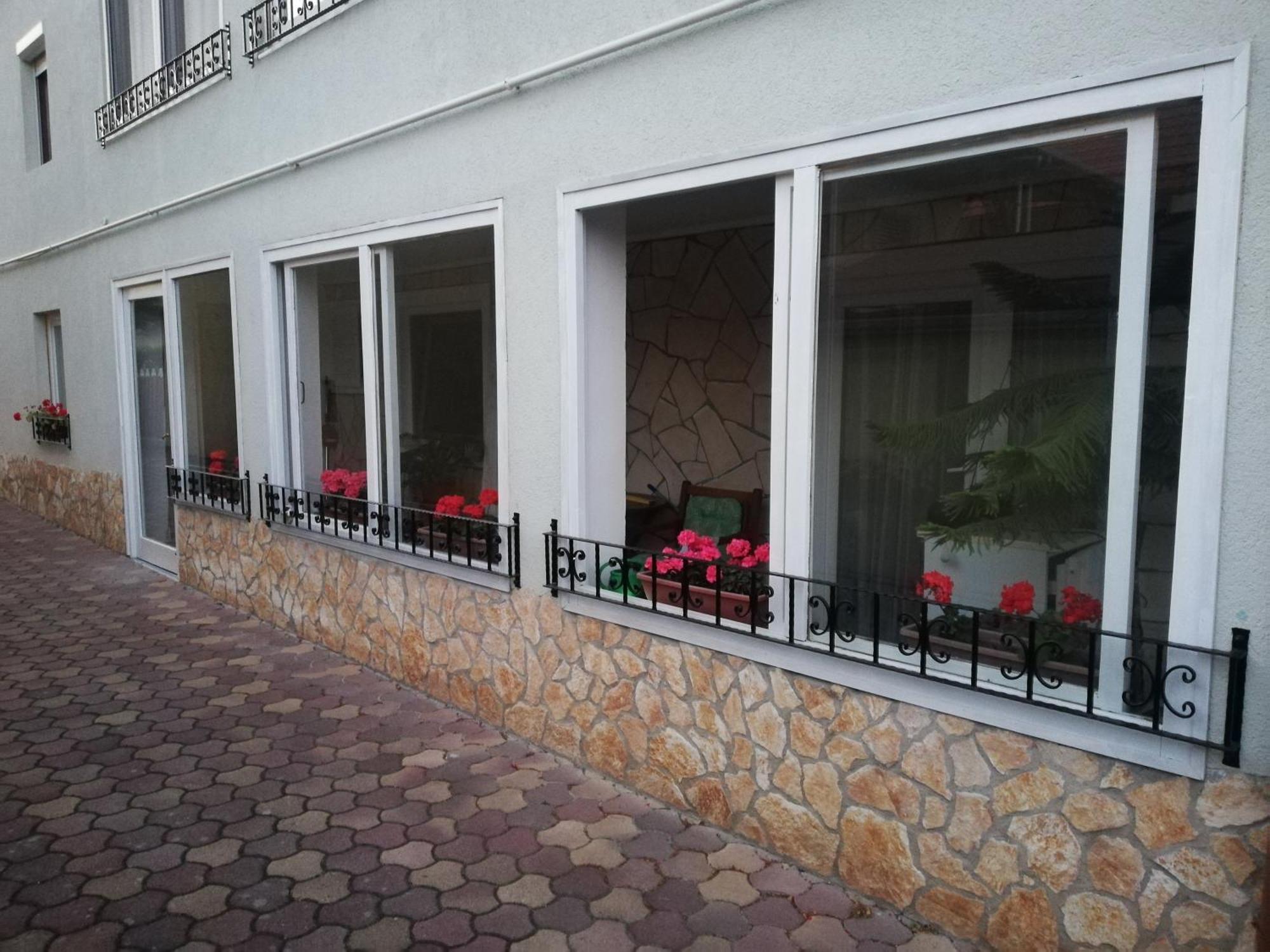Aal Vendeghaz Apartment Heviz Exterior photo